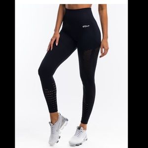 Echt Apparel Arise prime leggings